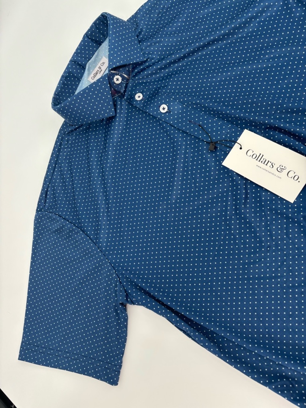 NWT Collars & Co Dress Collar Polo Shirt Men’s Large Blue Polka Dot Stretch Golf